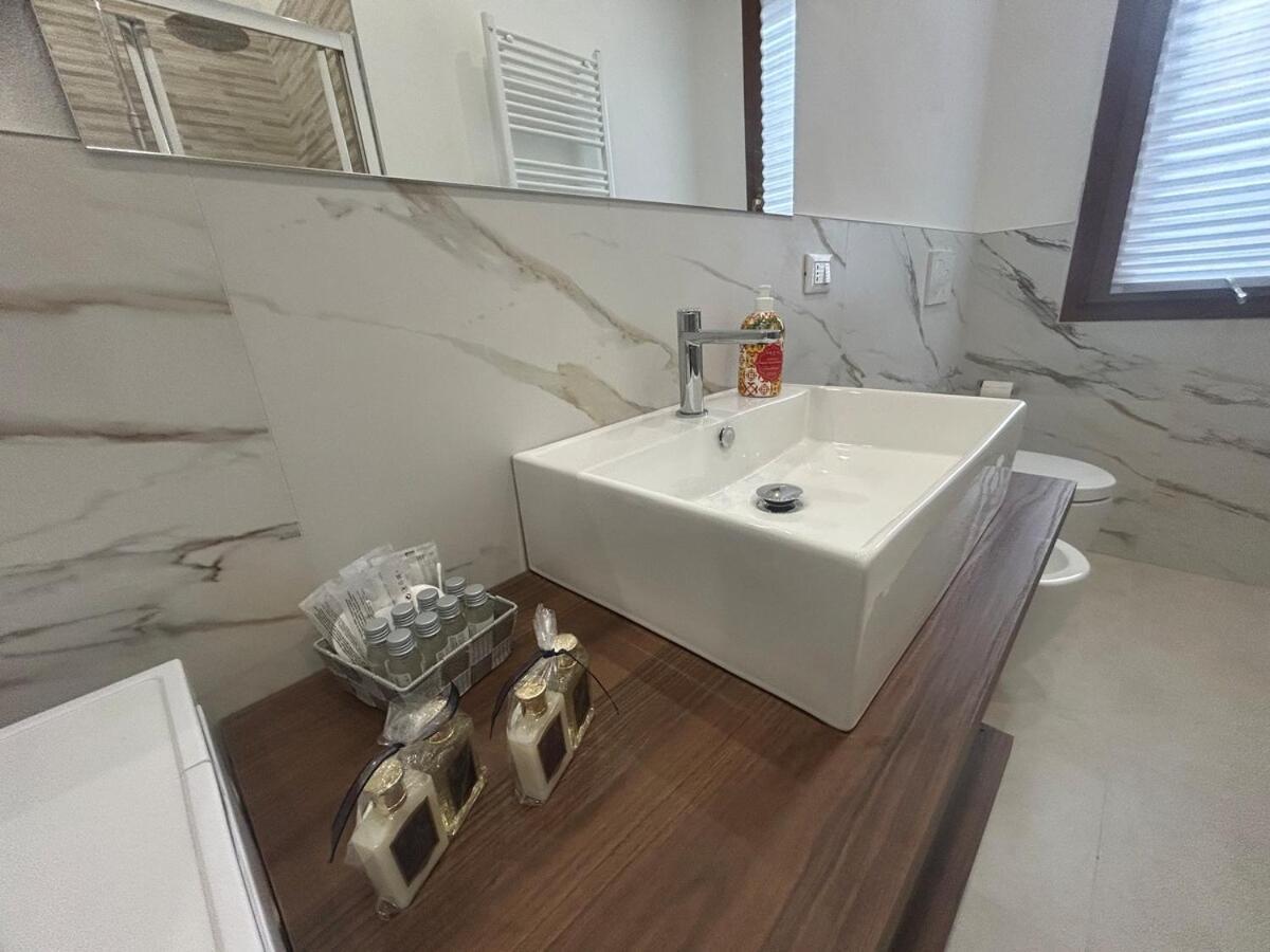 Carradori 2 Apartment-Historic Center-Autodromo 이몰라 외부 사진